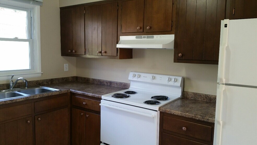 Building Photo - 55 Dunwell Ave