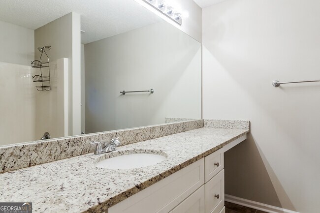 Building Photo - 234 Bainbridge Cir