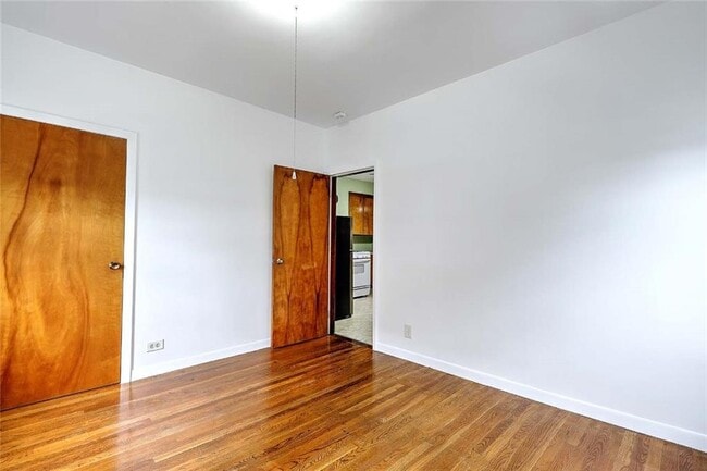 Building Photo - 40 Brightridge Ave