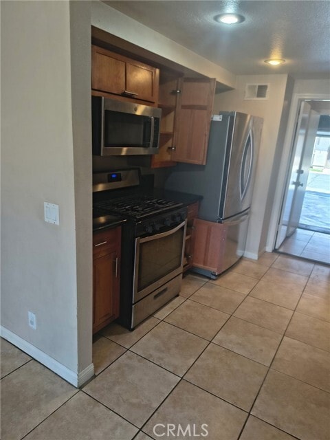 Building Photo - 9775 El Paseo Dr