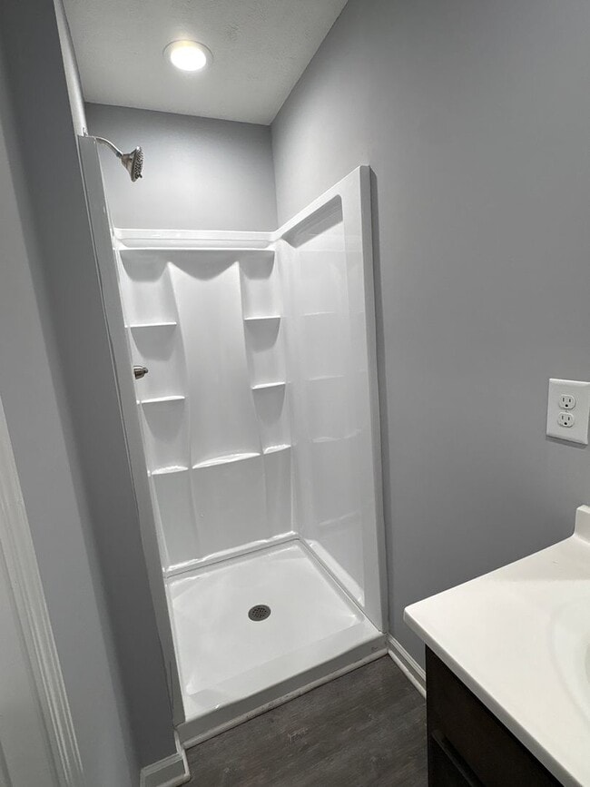 Building Photo - 315 Davis St