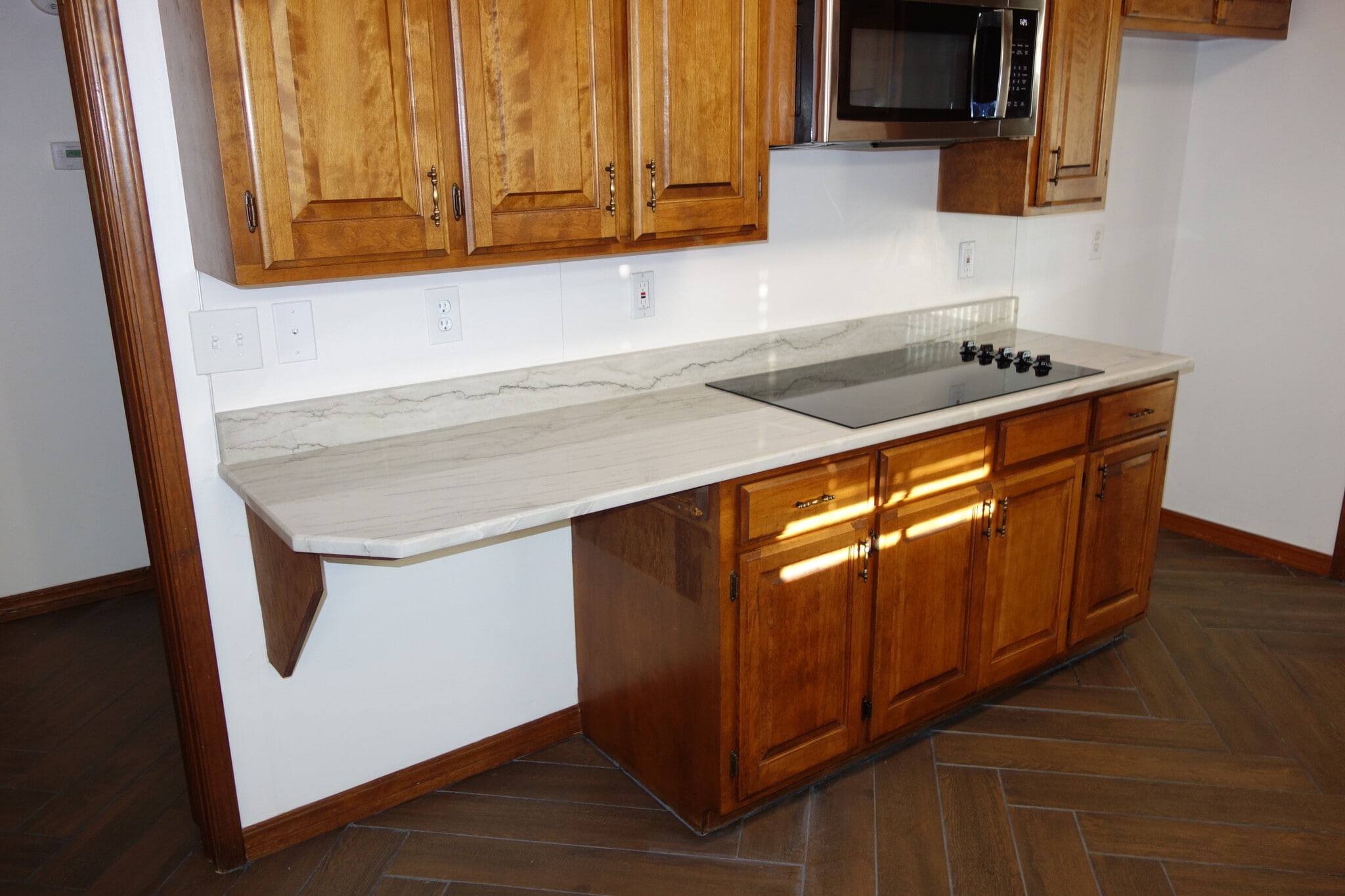 Smooth Electric cooktop - 7116 S Indianapolis Ave