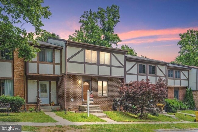 Primary Photo - 1203 Springwood Ct