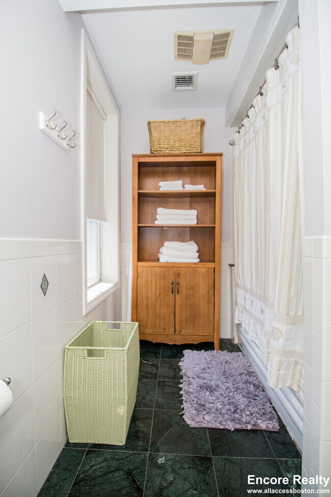 Building Photo - 7 Harvard Square