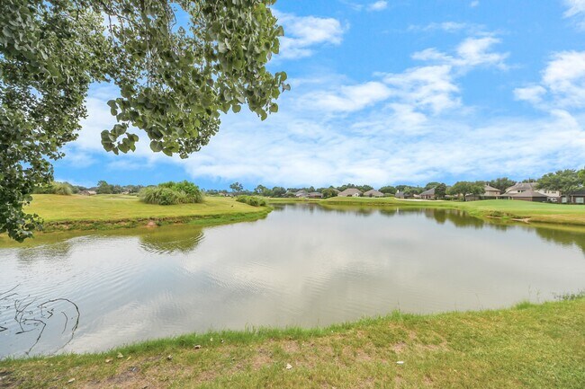 Building Photo - 24543 Pelican Hill Dr