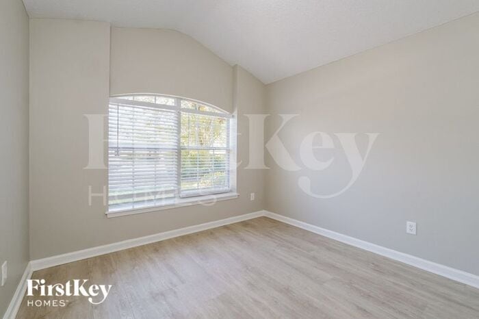 Building Photo - 833 Oak Arbor Cir