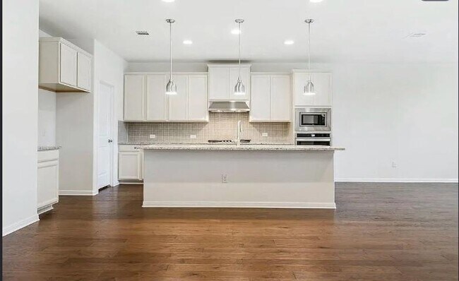 Building Photo - 4441 Arques Ave