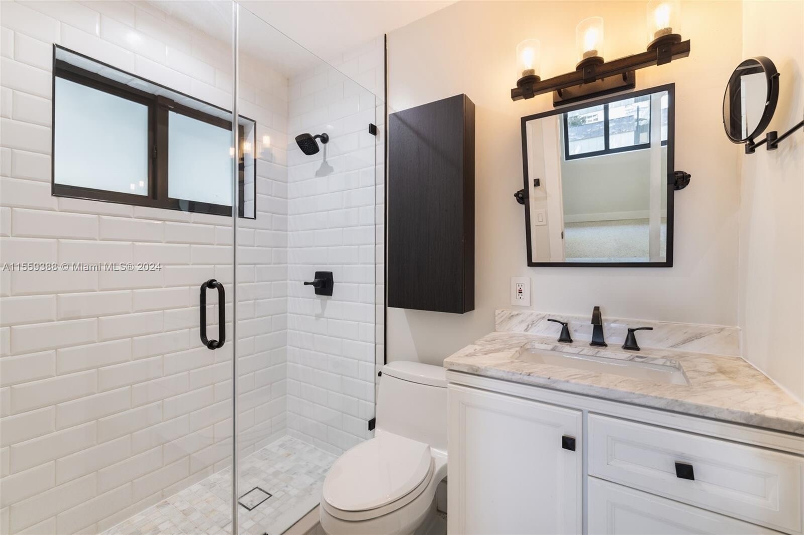 Building Photo - 2539 SW 20th St