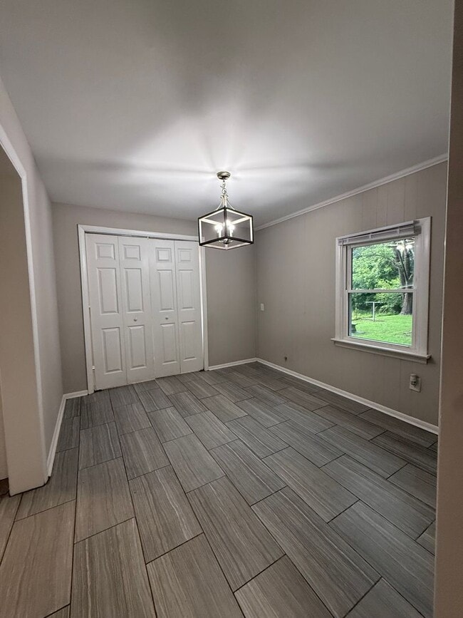 Building Photo - 3 bedroom 1.5 bath rancher