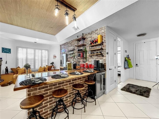 Building Photo - 3608 54th Dr W