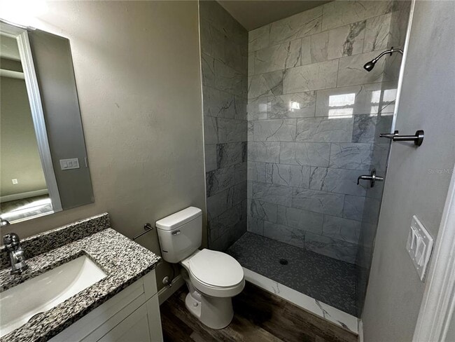 Building Photo - 1123 Albany Ave