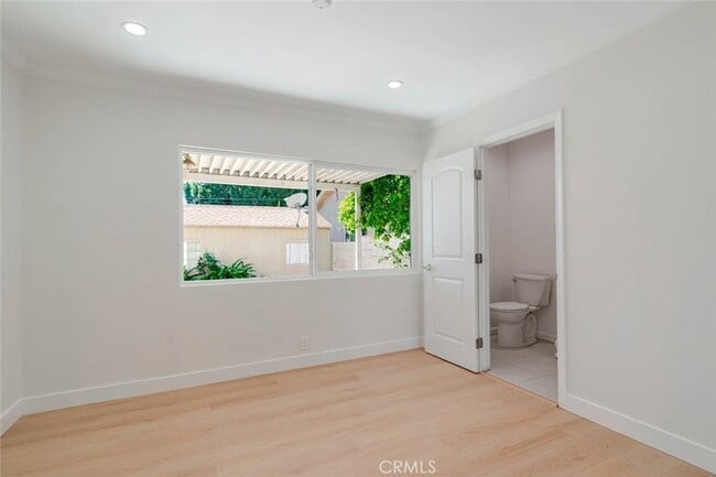 Building Photo - 11246 Saticoy St