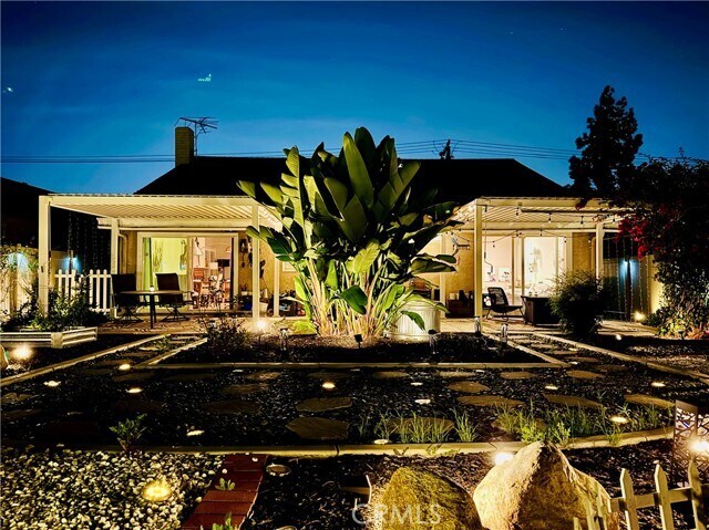 Building Photo - 750 Lincoln Ave