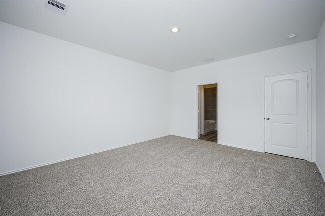 Building Photo - 16822 Paintbrush Holw Ln