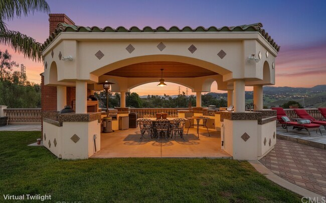 Building Photo - 30702 Hilltop Way