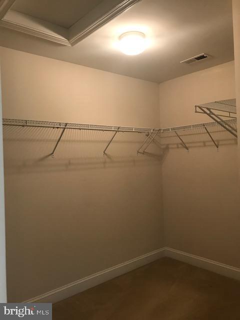 Building Photo - 3680 Chippendale Cir