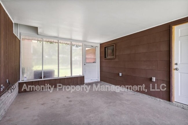 Building Photo - 1405 Todds Ln