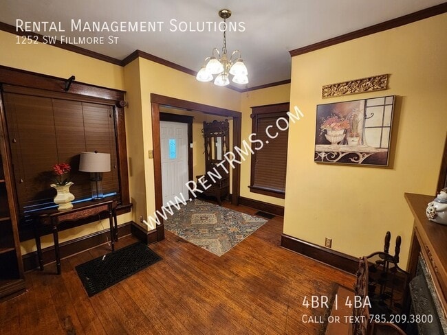 Building Photo - 1252 SW Fillmore St