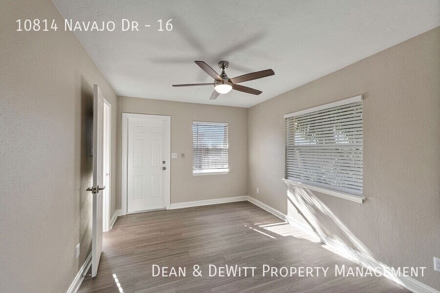 Building Photo - 2 Bed/2 Bath - Unit 12