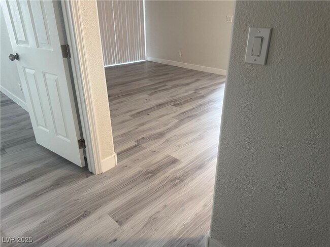 Building Photo - 2966 Juniper Hills Blvd