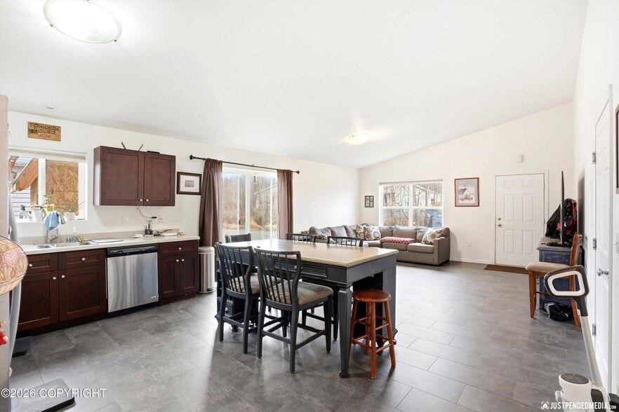Building Photo - 3908 S Lance B Cir
