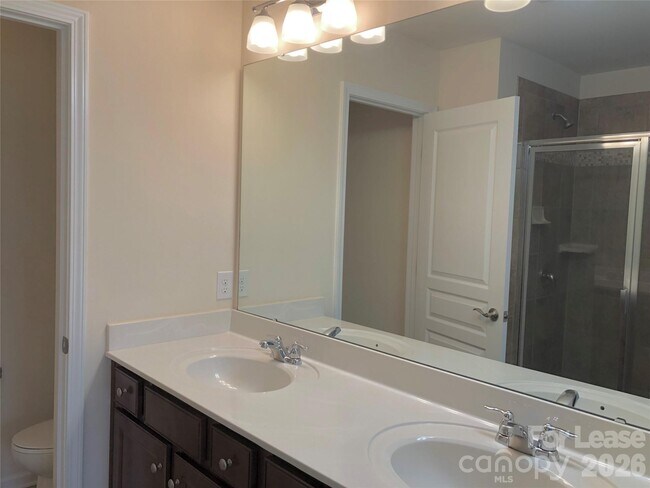 Building Photo - 6032 Carrollton Ln