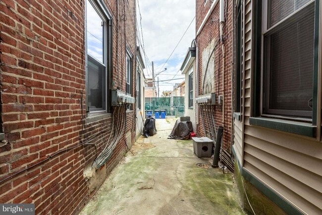 Building Photo - 131 W Susquehanna Ave