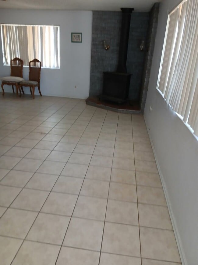 Building Photo - 55555 Pueblo Trail