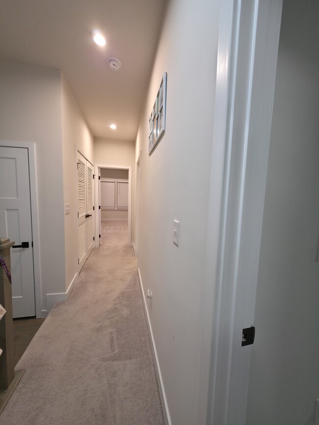 Building Photo - 9773 Oaklawn Blvd NW