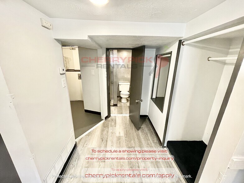Building Photo - 5101 N 46th St