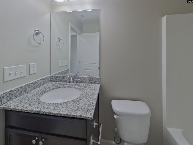 Building Photo - 474 Finch Ln