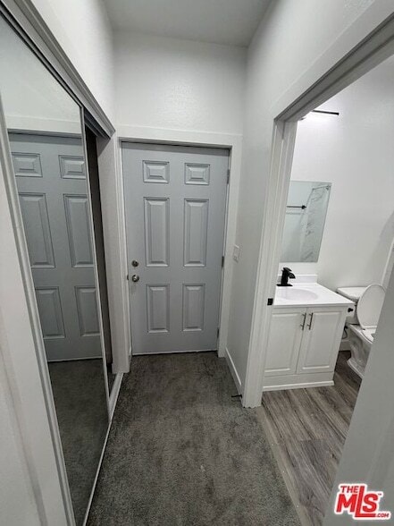 Building Photo - 8624 Graham Ave