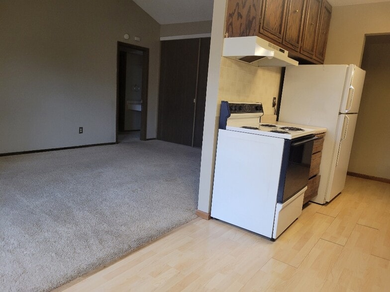 Building Photo - 808 Old Settlers Trl