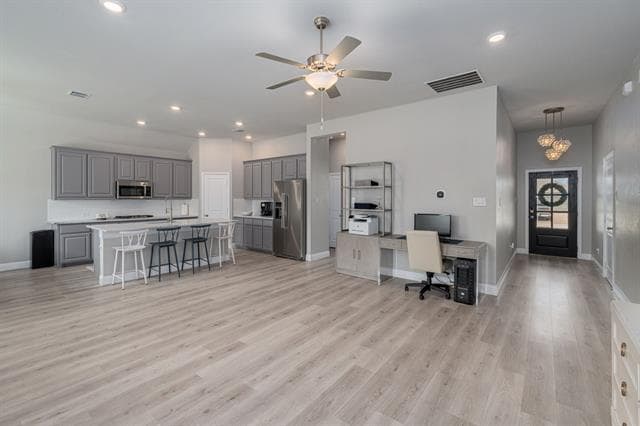 Building Photo - 4104 Mockingbird Ln