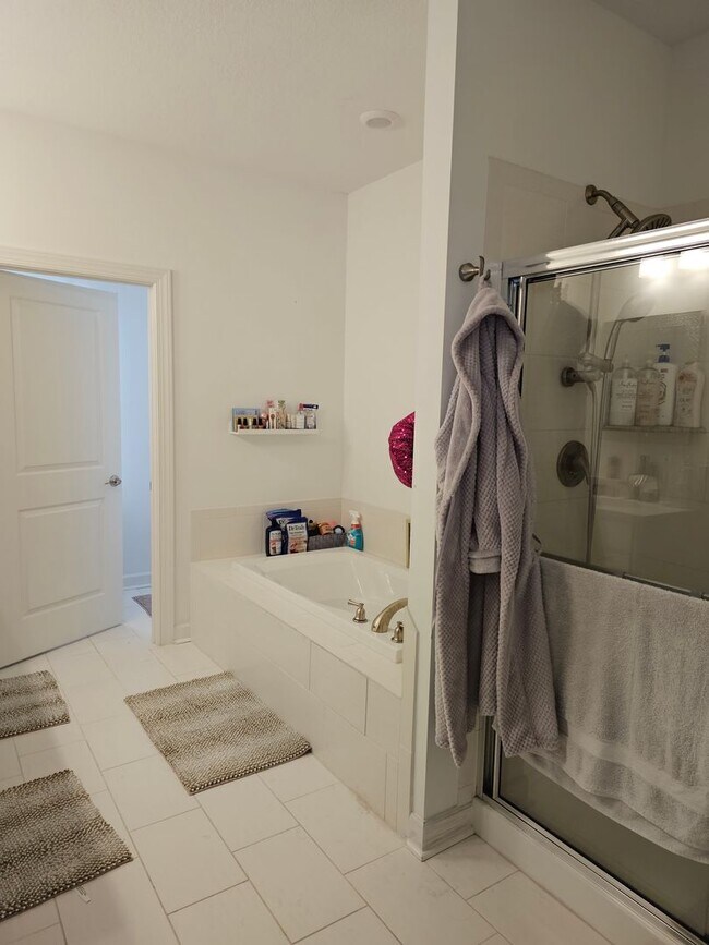 Building Photo - 1949 Bexley Ln