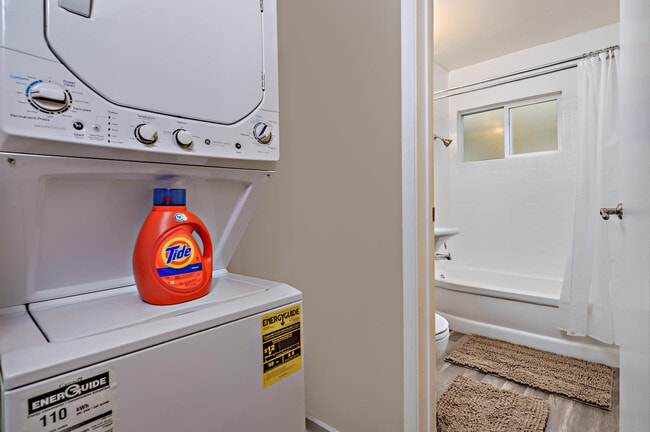 Building Photo - 35 Dudley Ave