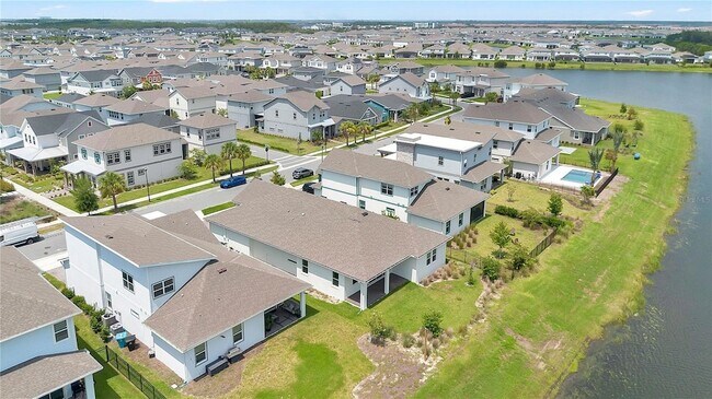 Building Photo - 13589 McMillan Dr