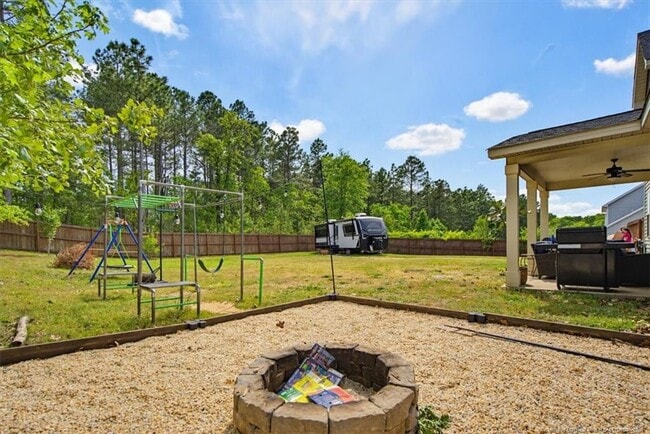 Building Photo - 90 Countryside Dr