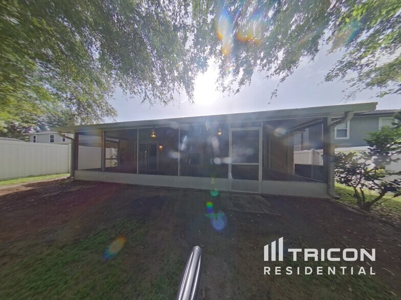 Building Photo - 407 Nuestra Pl