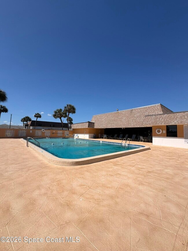 Building Photo - 2700 N Hwy A1A