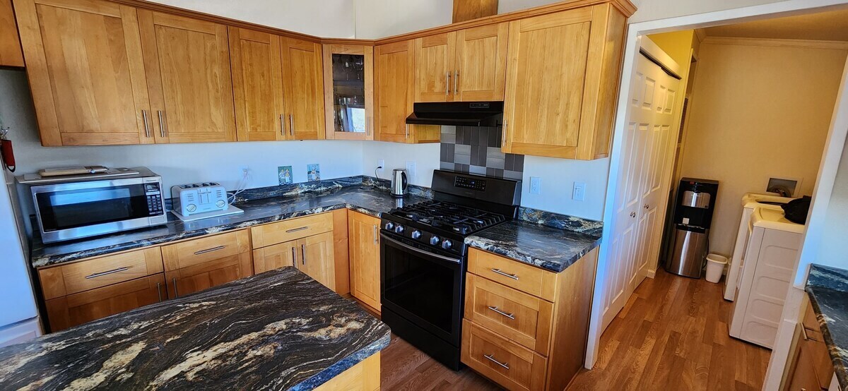 Kitchen - 2844 Marina View Dr