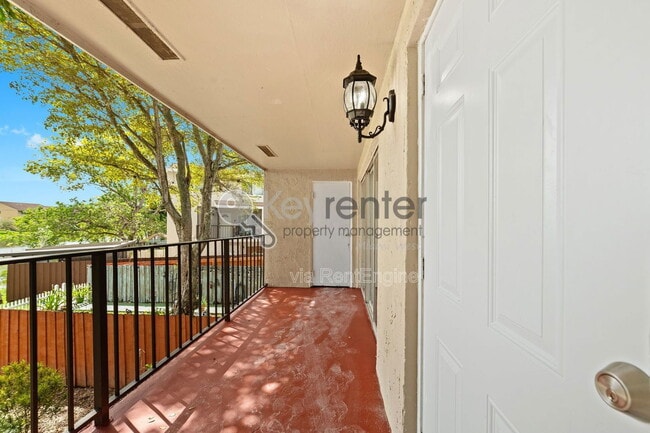 Building Photo - 15685 SW 82nd Cir Ln