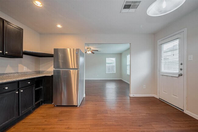 Building Photo - 6026 Stockholm Ct