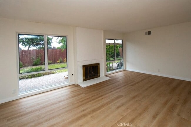 Building Photo - 27845 Hawthorne Blvd