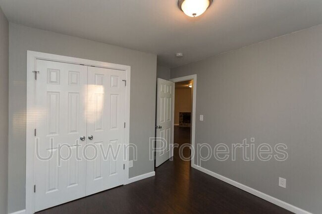 Building Photo - 12225 SW Longhorn Ln