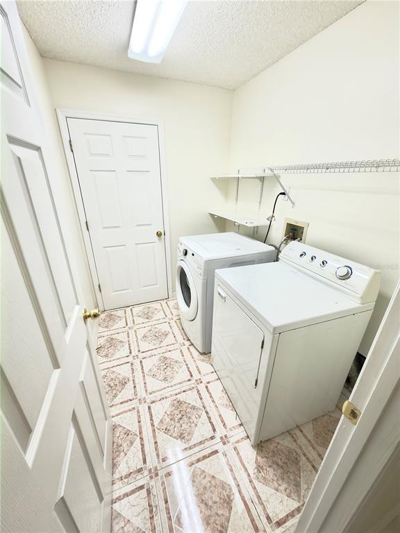 Building Photo - 2951 Smithfield Dr