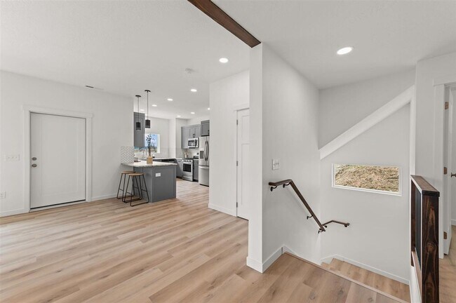 Building Photo - Brand New 2 Bed, 2 Bath Townhouse w/ a View!