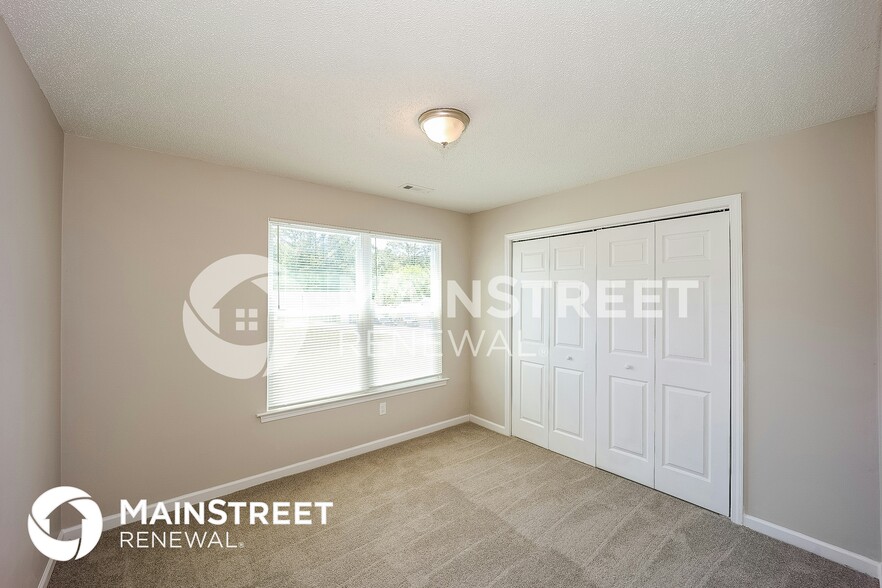 Building Photo - 64 Mineral Springs Ln
