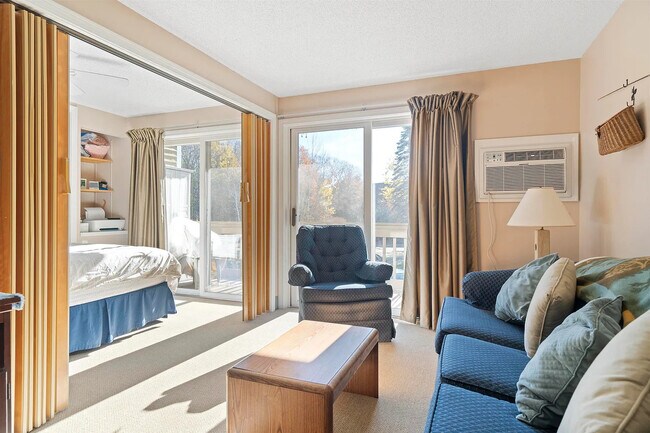 Building Photo - 118 Weirs Rd