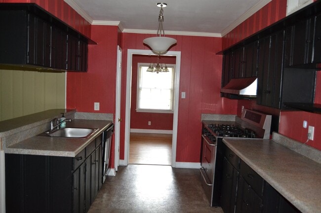 Building Photo - 1606 Sterling Dr
